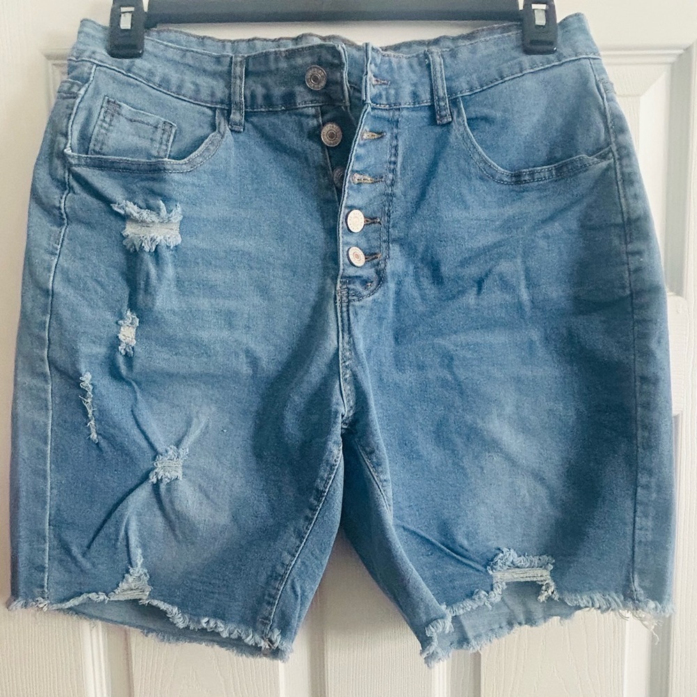 High Waist Ripped Raw Hem Button Fly Denim Long Shorts, 1X, NWOT